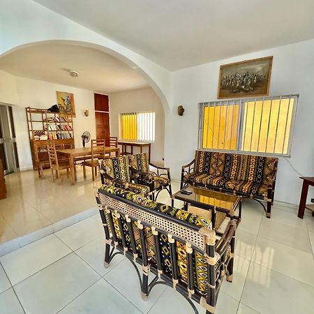 Guesthouse Cocotiers Cotonou Luaran gambar