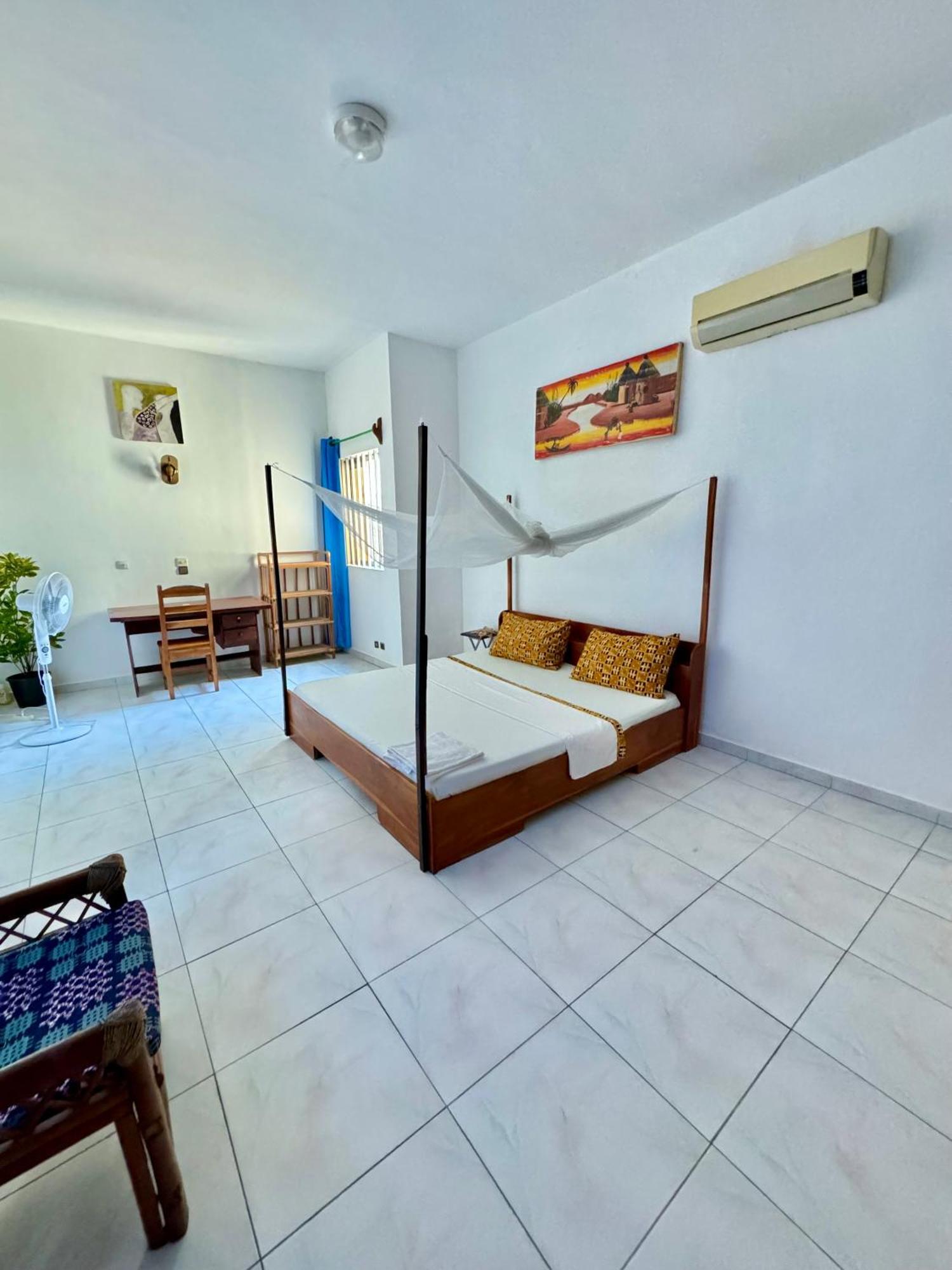 Guesthouse Cocotiers Cotonou Luaran gambar