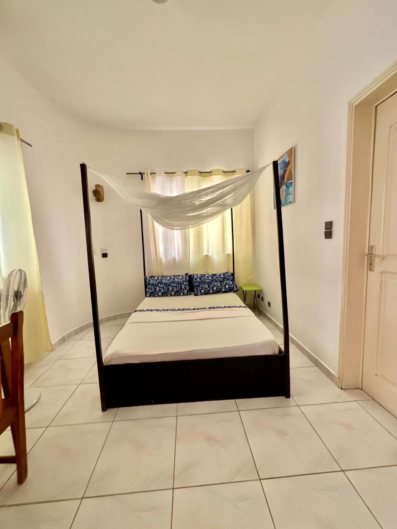 Guesthouse Cocotiers Cotonou Luaran gambar